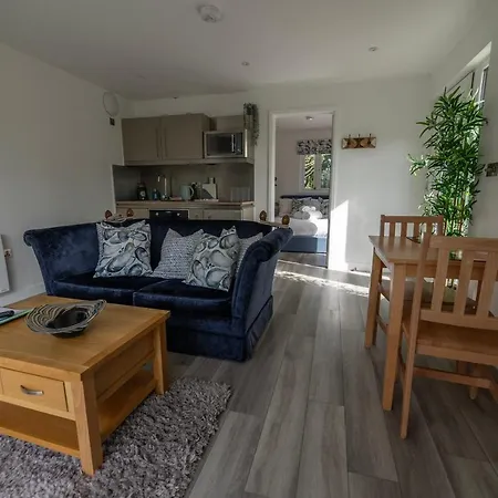 Olverstone Lodge, A Beautiful Cornish Lodge With Wood Burner & Garden St Austell Exterior photo