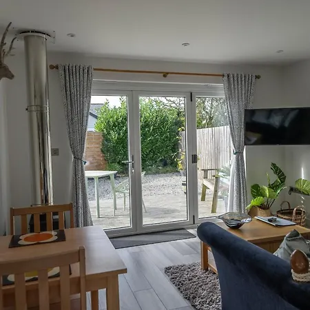 Olverstone Lodge, A Beautiful Cornish Lodge With Wood Burner & Garden St Austell Exterior photo